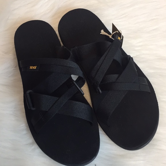 Teva Shoes - NWT Teva Voya Slide Size 8